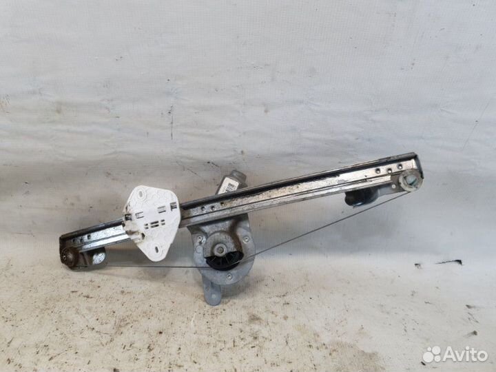 Стеклоподъемник передний правый Renault Logan 1