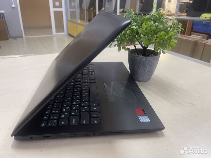 Отличный Lenovo/Core i5/Radeon/6GB/FHD/SSD