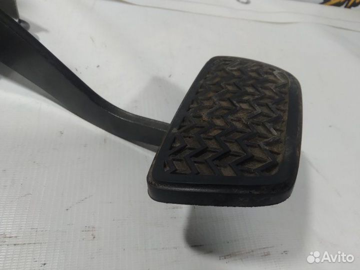 Педаль тормоза Toyota Camry ACV40 2azfe 2006