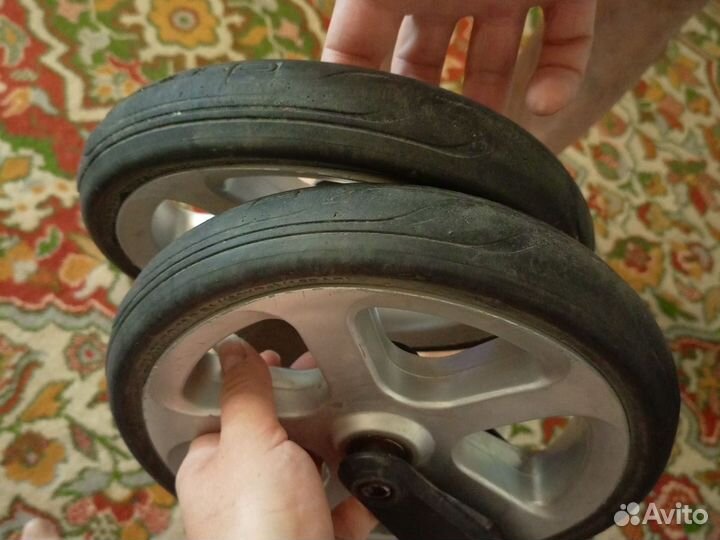 Колеса на детскую коляску
