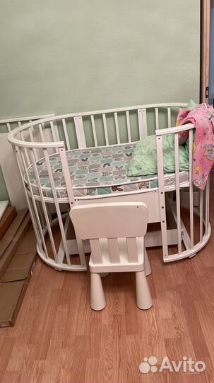 Детская кроватка трансформер с маятником круглая