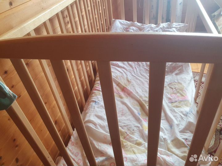Детская кроватка