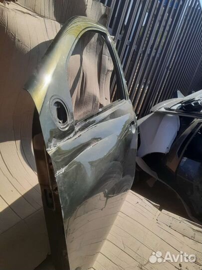 Дверь передняя левая renault duster