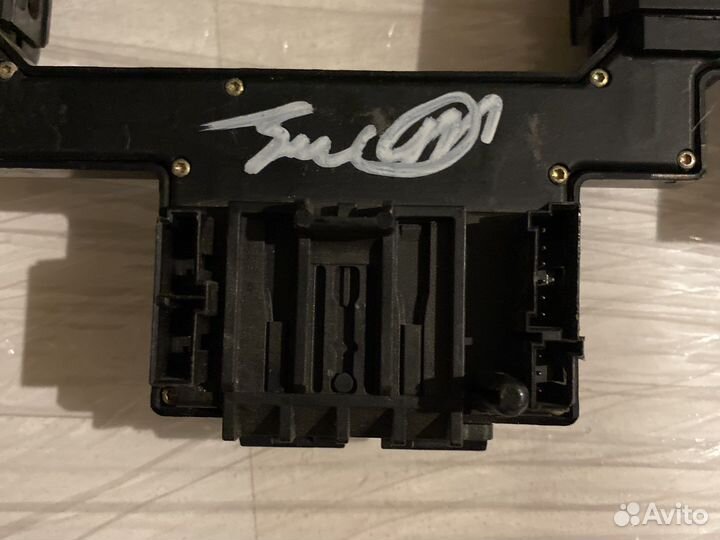 Кнопки стеклоподъемников Мерседес 210