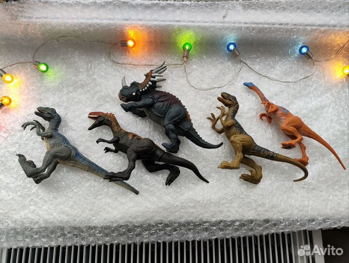 Динозавры jurassic world