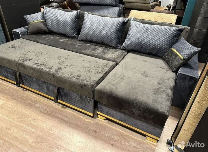 Диван угловой раскладной в наличии