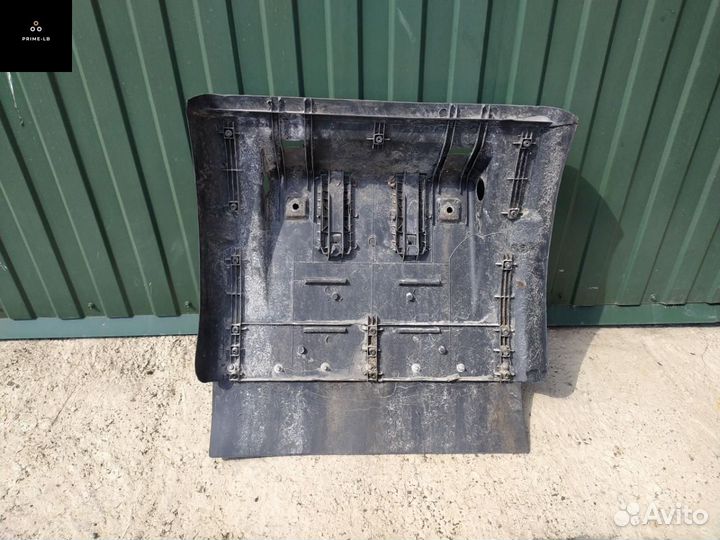 Подкрылок оси зад. прав. Volvo FH 2003 20392599