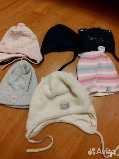 Шапочки для девочки 42-46р