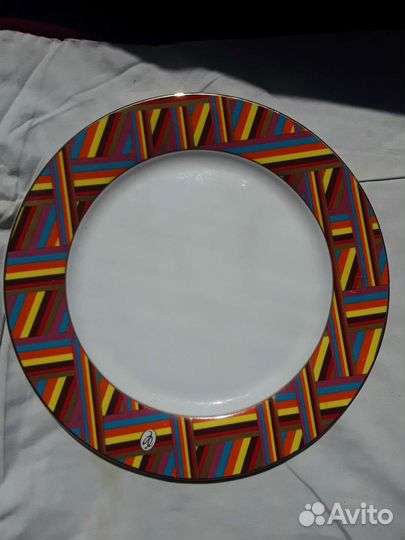 Большая тарелка от Юдашкина