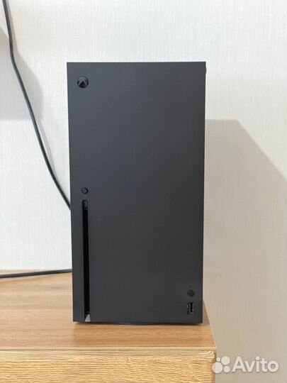 Xbox Series X рст + Эксклюзивный геймпад