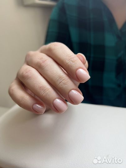 Маникюр и педикюр