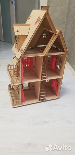 Домик кукольный