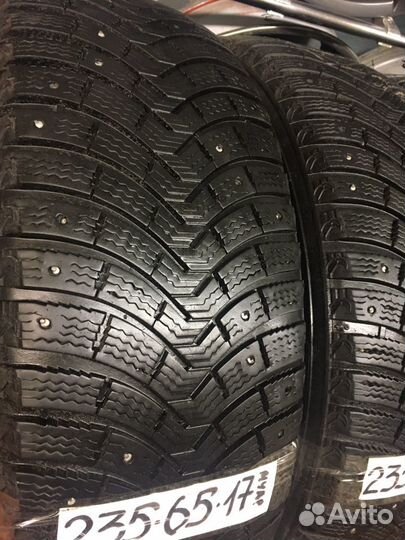 Michelin X-Ice North 2 235/65 R17