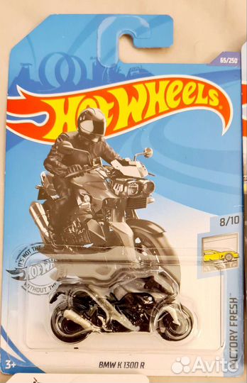 Машинки HotWheels