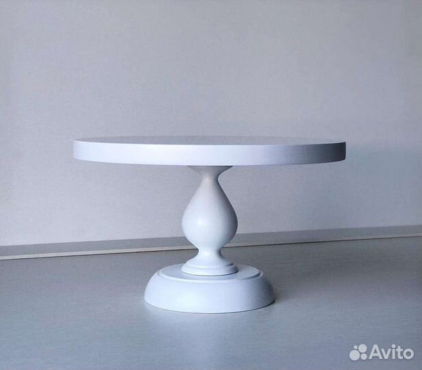 Тортовница на ножке деревянная