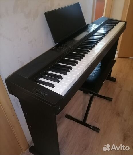 Цифровое пианино Сasio с банкеткой