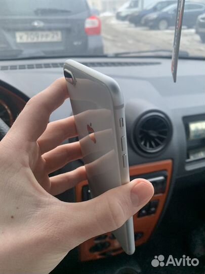 iPhone 8 Plus, 64 ГБ