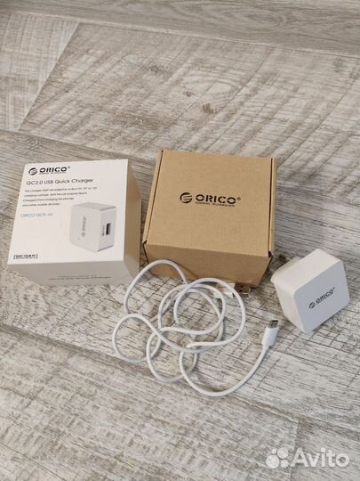 Зарядное устройство Orico новое