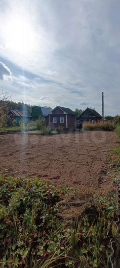 Дом 10 м² на участке 4 сот.