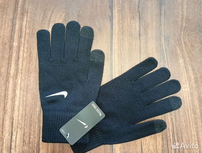 Перчатки Nike в ассортименте