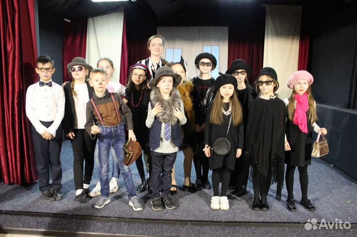 Преподаватель по актёрскому мастерству, сцен. речи