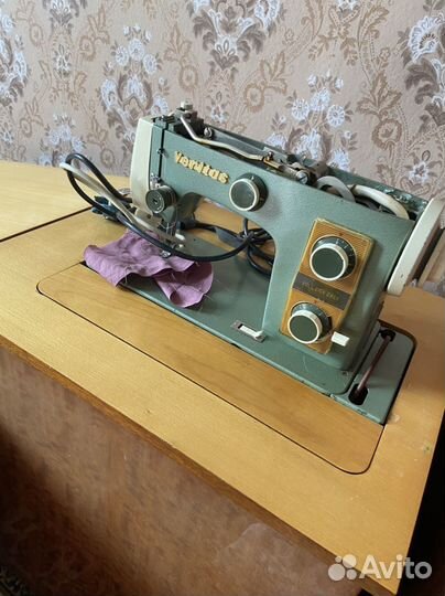 Швейная машина veritas