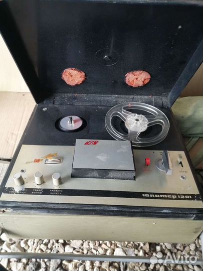 Катушечный магнитофон Юпитер 1201