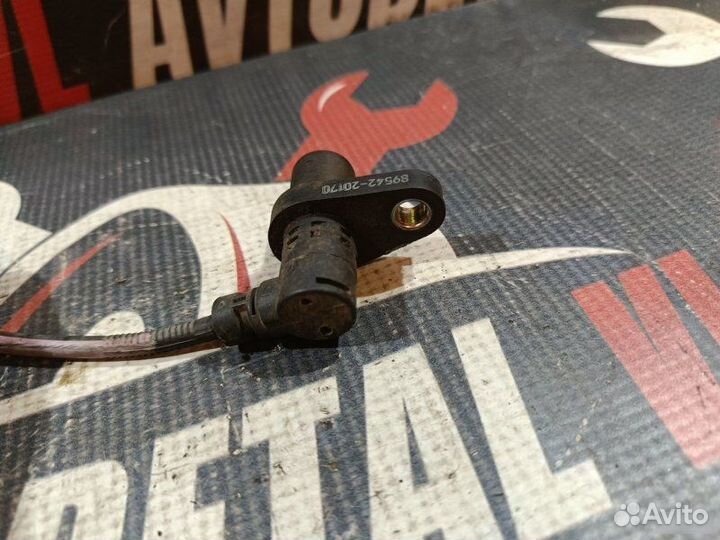 Датчик ABS передний Toyota Wish Xe10 минивэн