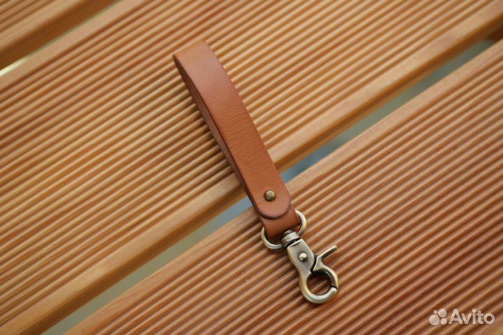 Кожаная ключница для пояса