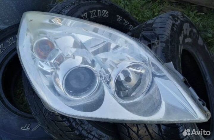 Фара правая Опель Вектра С 2008 год, рестайлинг