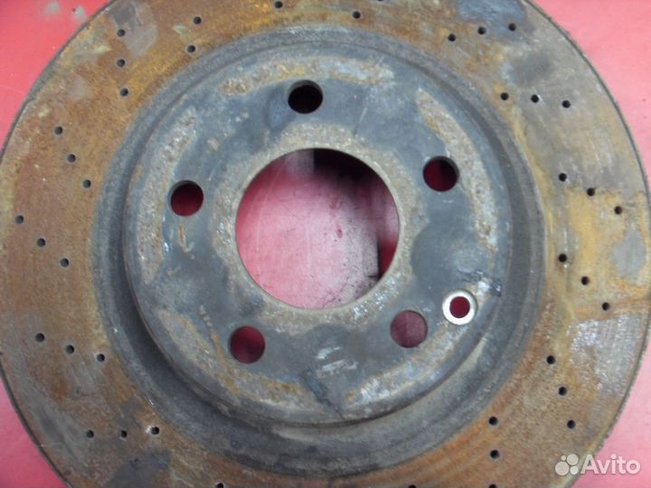 Диск тормозной передний 0155212048 Mercedes Benz