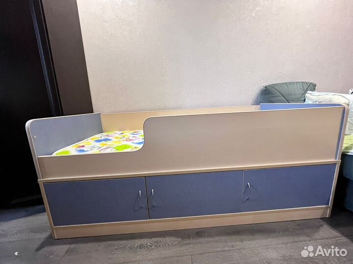 Детская кровать от 3 лет с матрасом бу