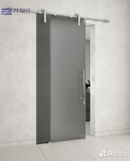 Стеклянная дверь на заказ