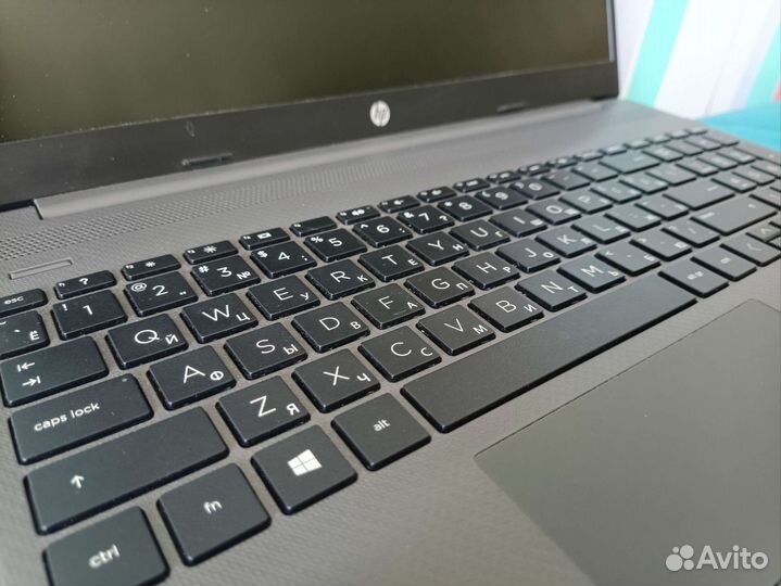 Современный HP 15,6