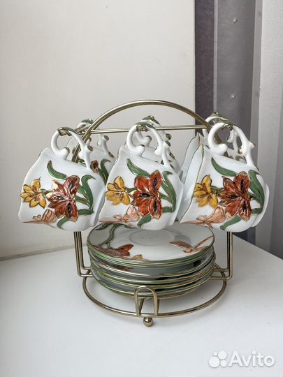 Чайный сервиз из фарфора