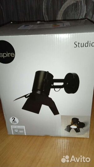 Светильник настенный