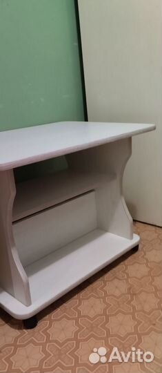 Журнальный столик