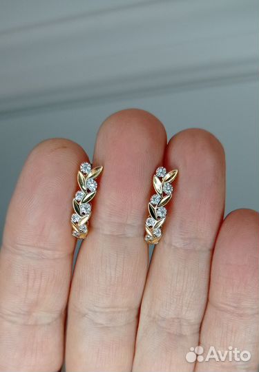 Золотые серьги с бриллиантами 585
