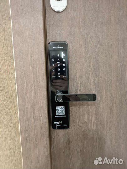Установка электронных замков с биометрией