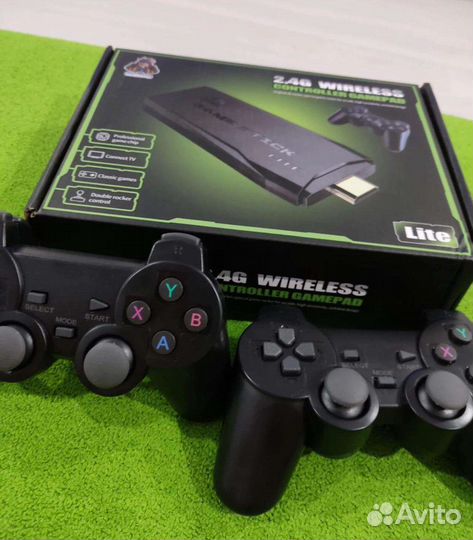 Ретро приставка с играми из детства