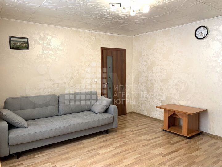 2-к. квартира, 58 м², 1/2 эт.