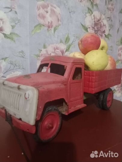 Железная машина ссср.лтз Газон