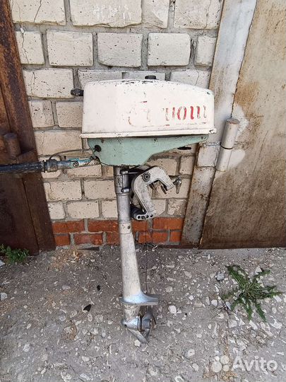 Подвесной мотор Салют 1968г Антиквариат)
