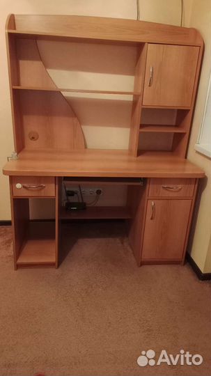 Компьютерный стол