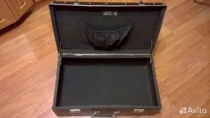 Предмет для фотосессии (чемоданы)