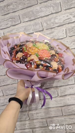 Букеты из сухофруктов и орехов