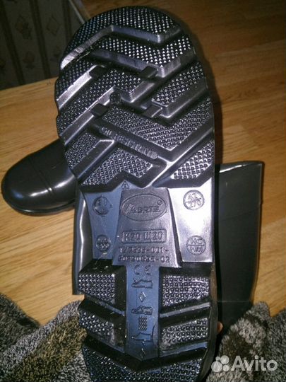 Резиновые сапоги