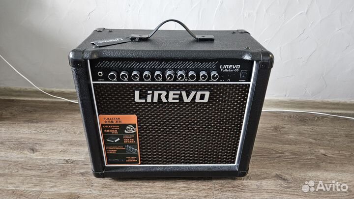 Гитарный комбоусилитель lirevo fs30