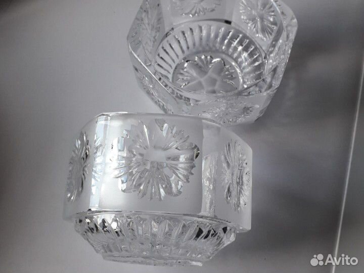 Хрустальная ваза