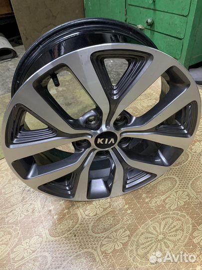 Продам новый литой диск KIA R17 1 шт